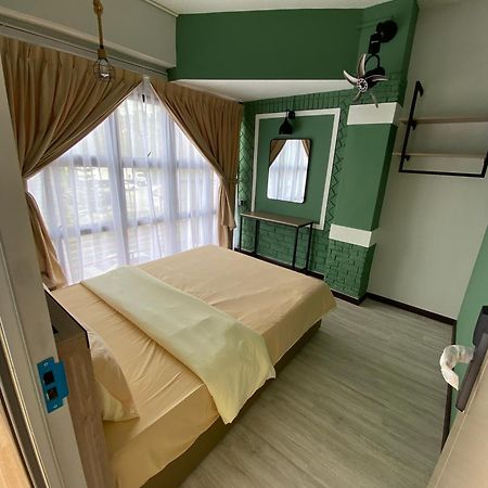 Clock Inn Backpackers Hostel Танах-Рата Екстер'єр фото
