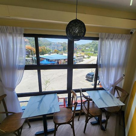Clock Inn Backpackers Hostel Танах-Рата Екстер'єр фото