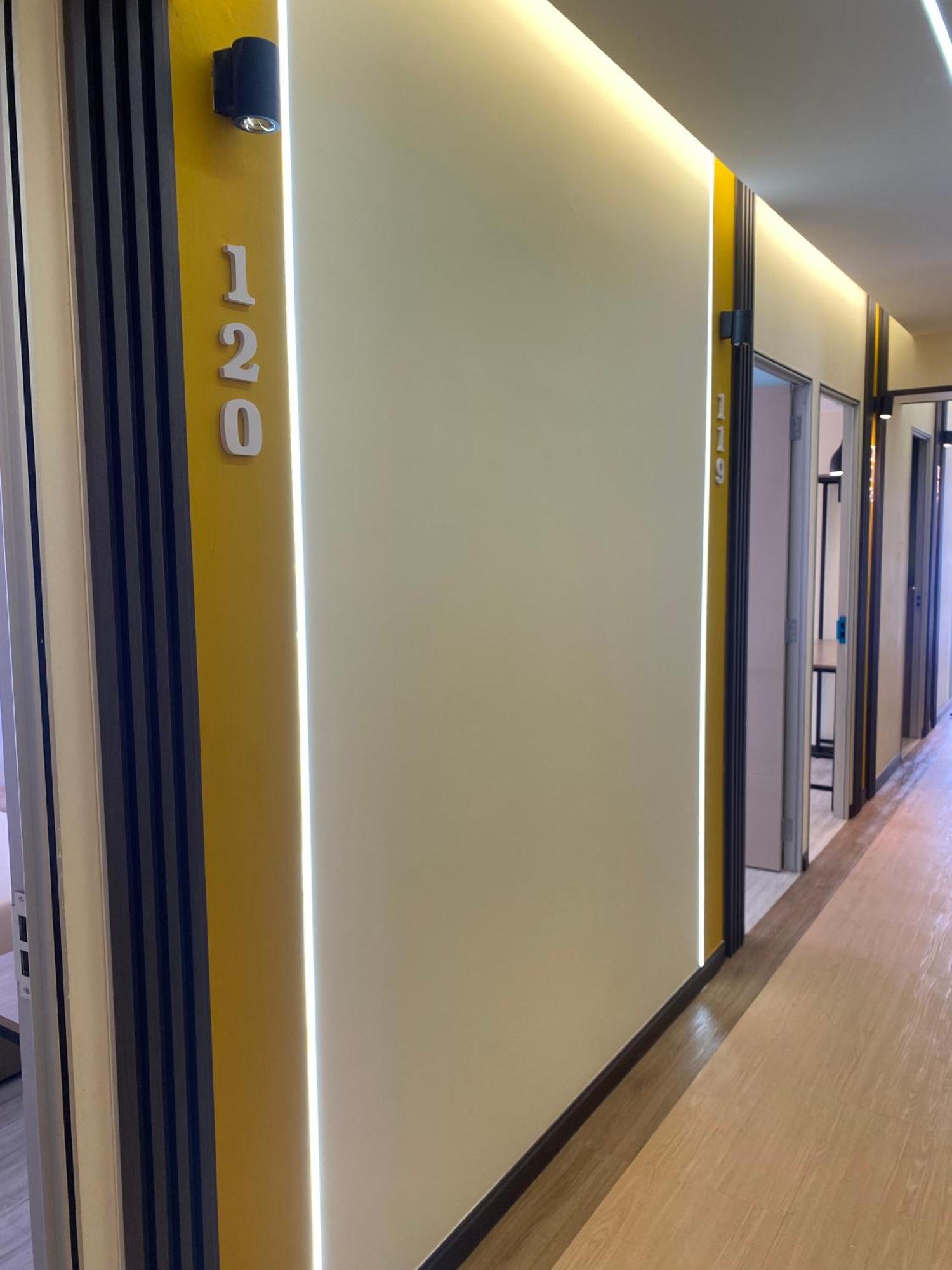 Clock Inn Backpackers Hostel Танах-Рата Екстер'єр фото